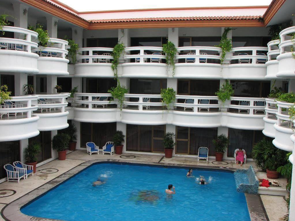 Hotel Y Suites Plaza Manzanillo Bagian luar foto